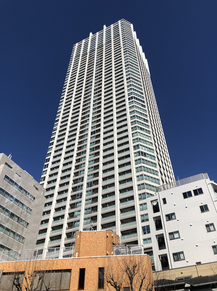 新宿区富久町　中古マンション　富久クロスコンフォートタワー　外観